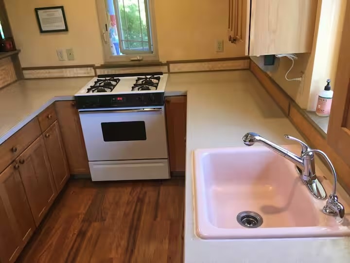 Kitchen gas stove and countertops
